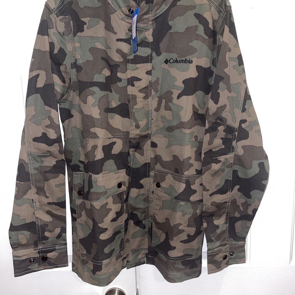 COLUMBIA Mens Tanner Ranch Camo Stretch Full Zip Button Up Jacket Small NWT $110